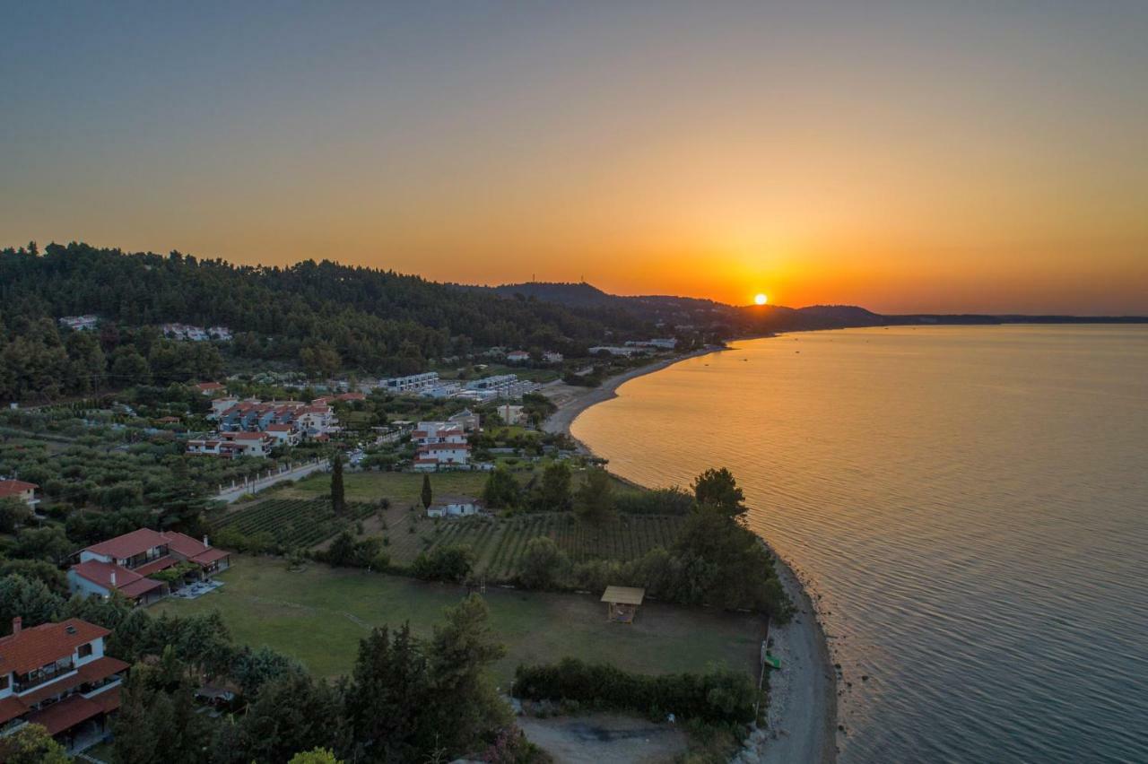 Γεράνι Suite In Ktima Gerostathi Políhrono Kültér fotó